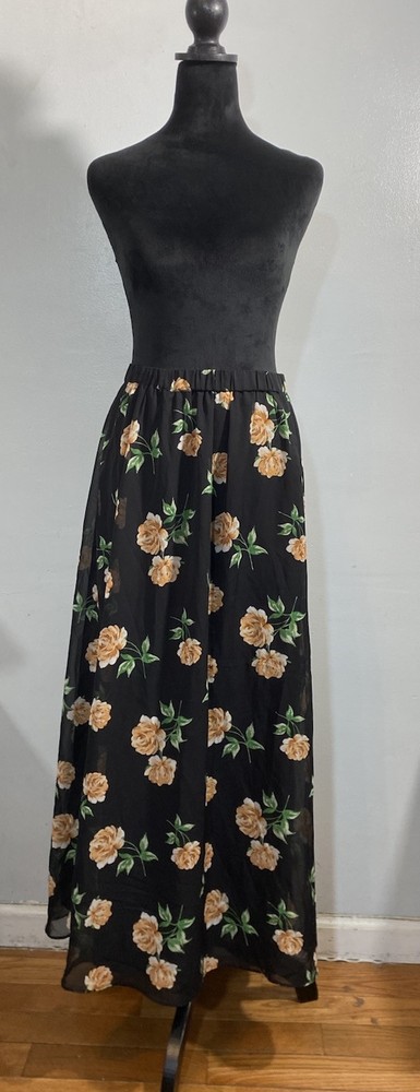 Women’s Old Navy Floral Skirt Size Large