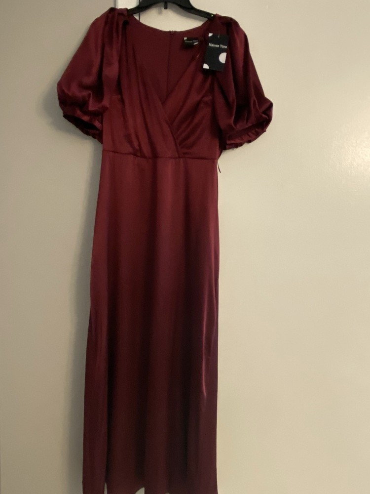 Women's New Red Wine Color Long, Short Sleeve Dress Size 8