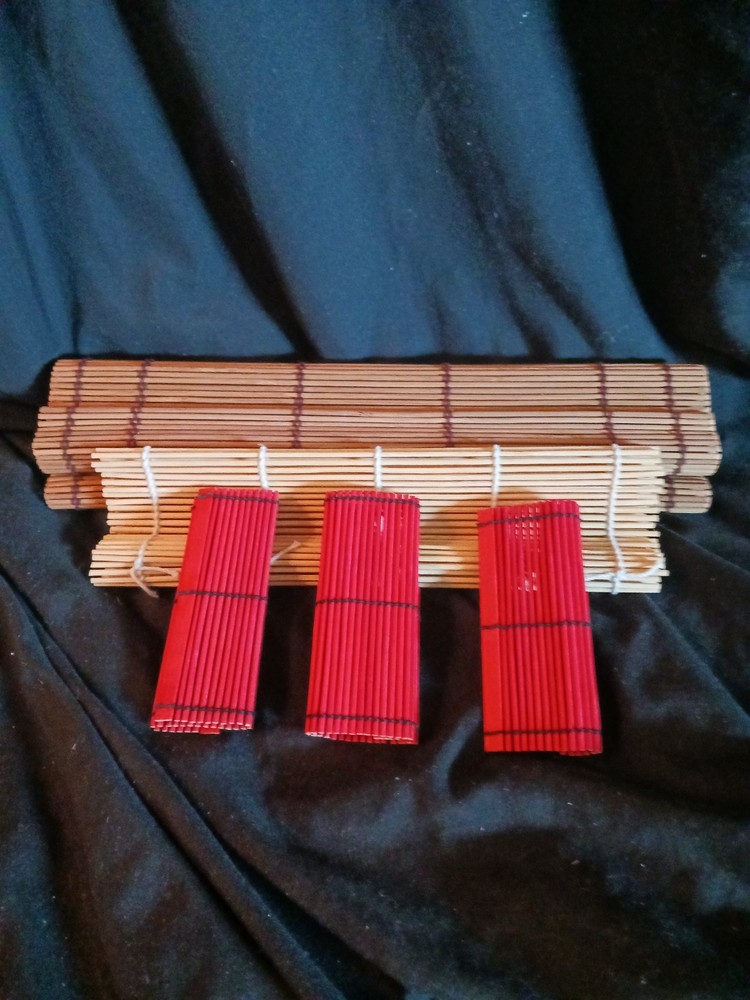 Bamboo Sushi Rolling Mat Set 5 Mats Natural and Red 12