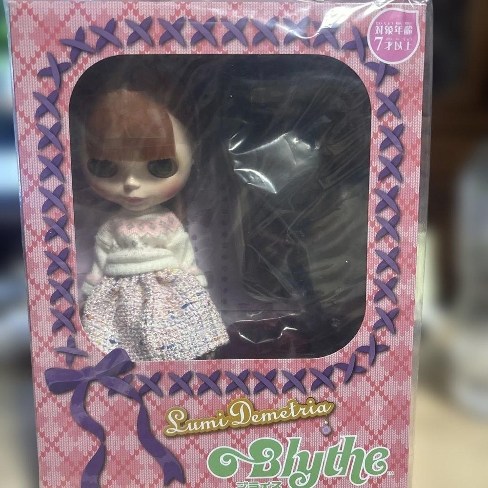 Lumi Demetria Blythe doll body #57a5e6