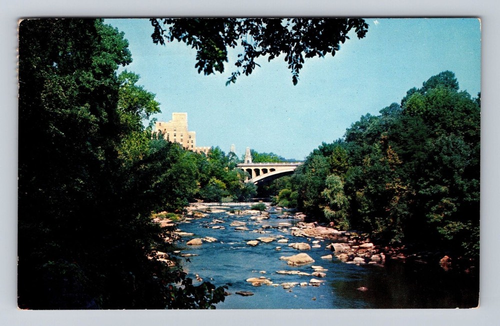 Wilmington DE-Delaware Brandywine Creek Delaware Hospital Vintage c1959 Postcard