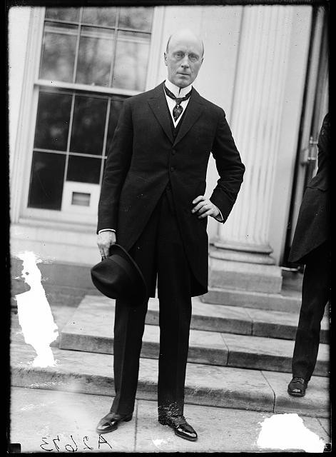 Photo:Washington D.C. White House Man Portrait 1921-1923 Suit Hat
