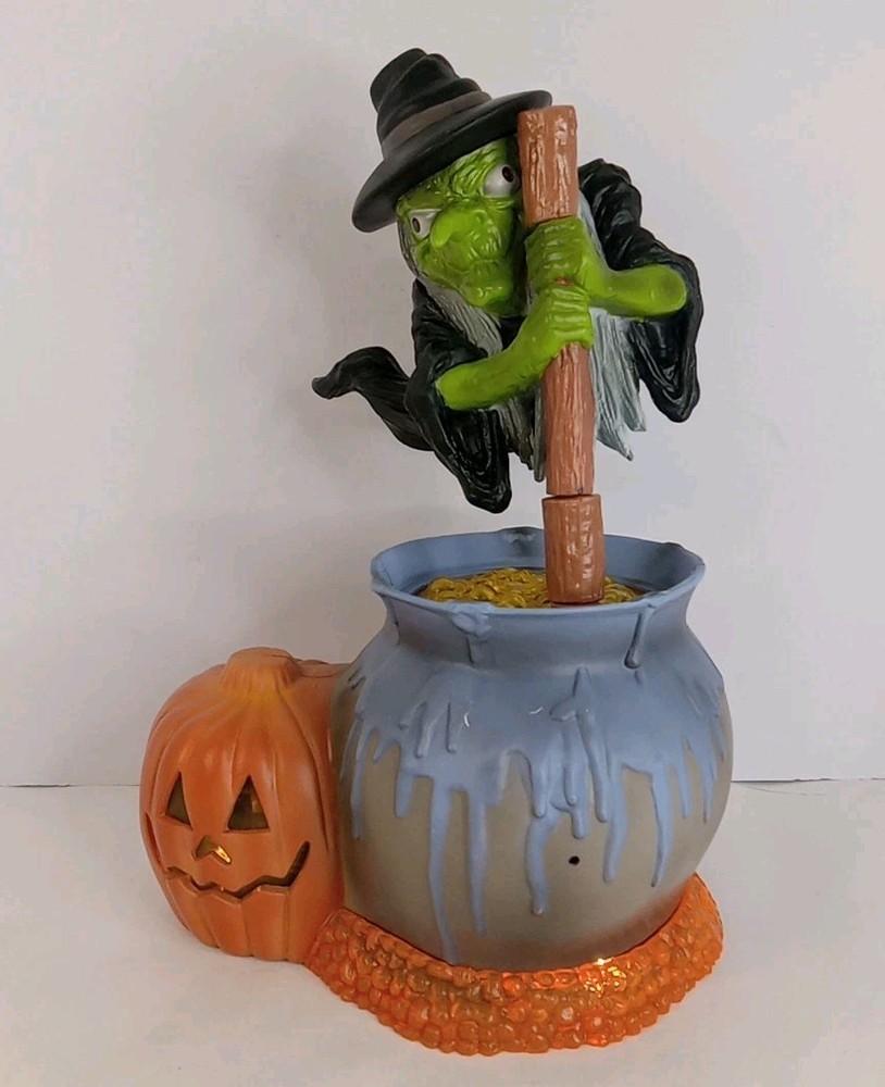 Vtg Witch/Cauldron Light Up Laughing Spinning 1996 Trendmaster Halloween-Works!