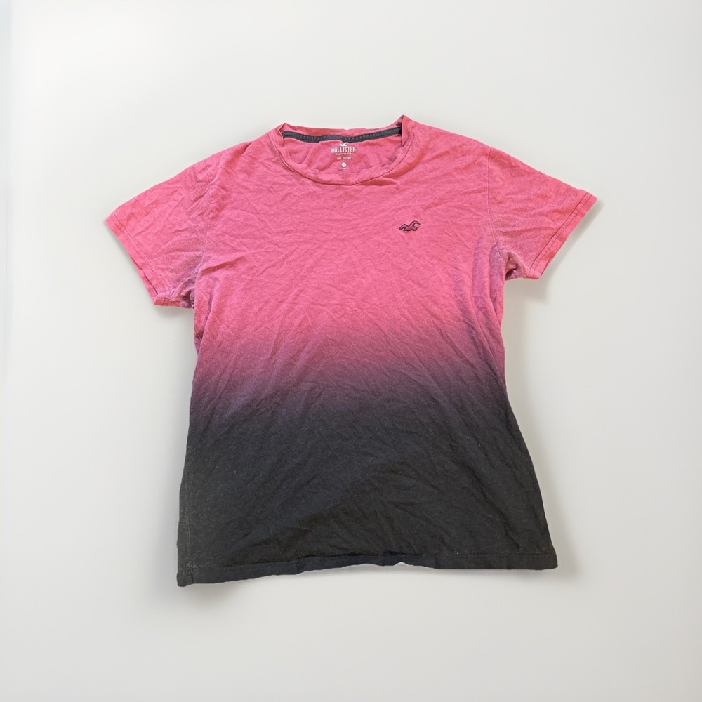 Hollister Men's Red Black T-Shirt Size Small 100% Cotton