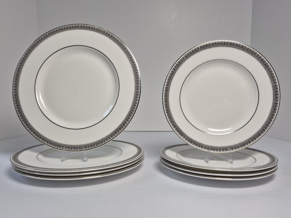 Royal Doulton RAVENSWOOD H5008 Lunch (4) & Bread (4) Plates England Bone China