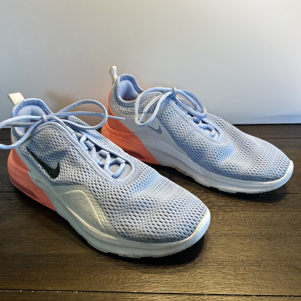 Nike Air Max Motion 2 Women’s Size 10