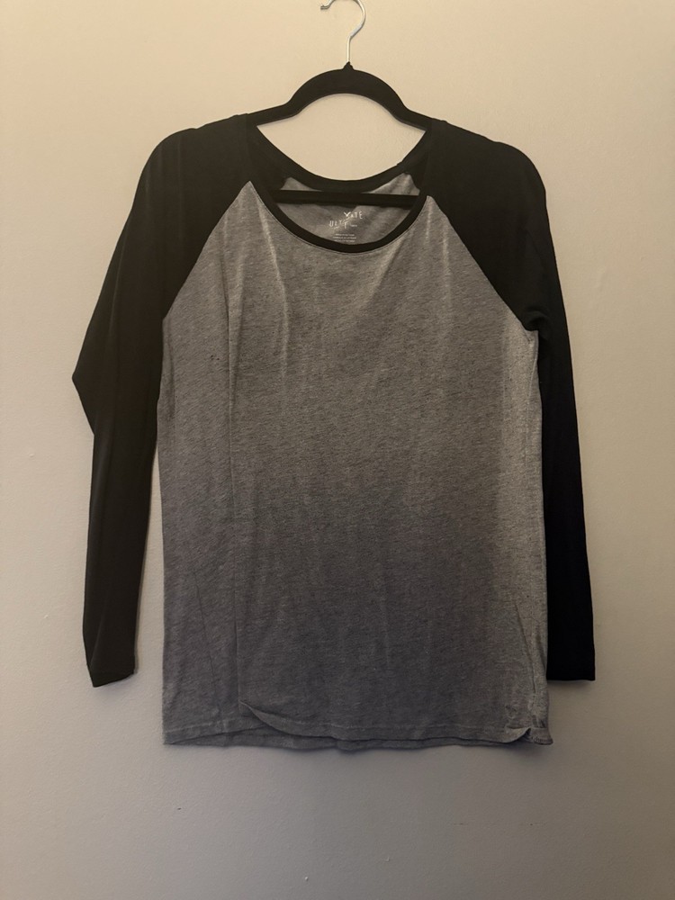 American Eagle Women's Ultimate T XL Grey Long Sleeve