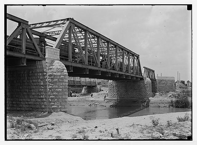 Photo:Allenby Bridge under test
