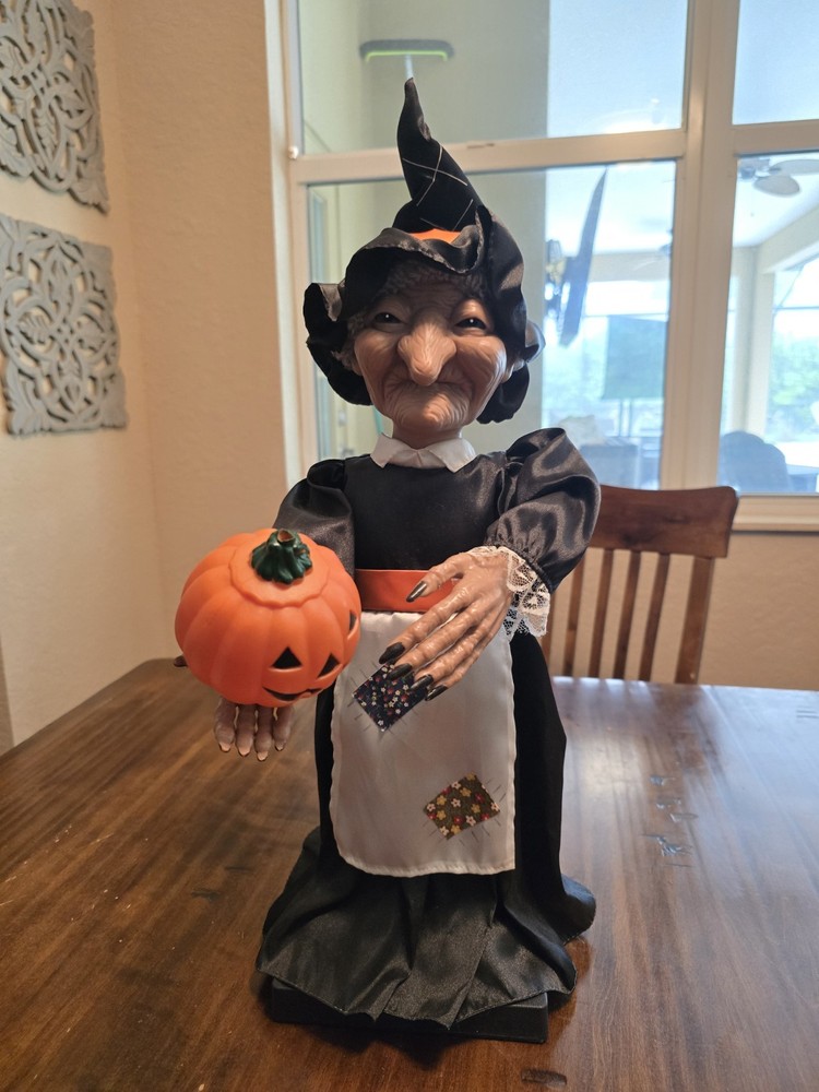 Vintage Telco Motion-Ettes Halloween Antimated Illuminated Witch With Pumpkin