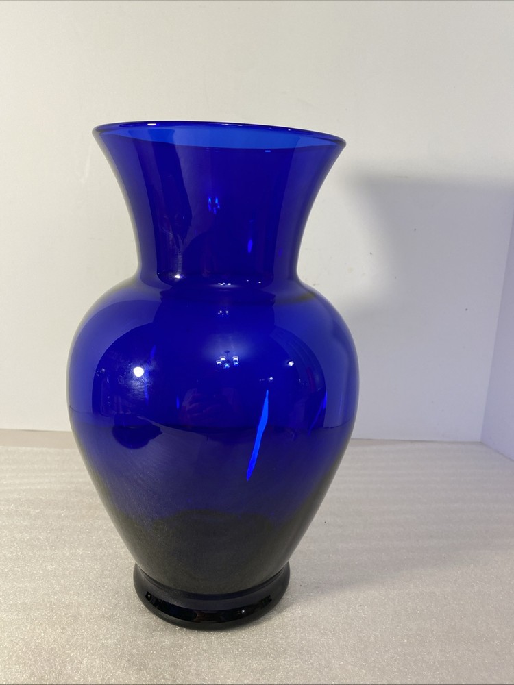 Large 10 3/4” Tall Cobalt Blue Glass Vase Vintage Decorative EUC