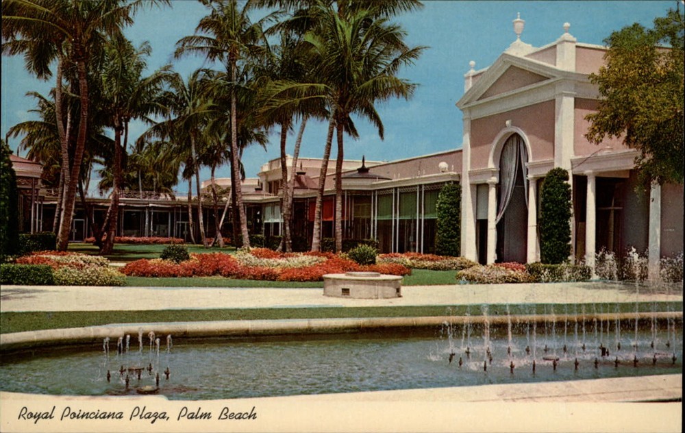 Royal Poinciana Plaza Palm Beach Florida fountain ~ 1950-60s vintage postcard