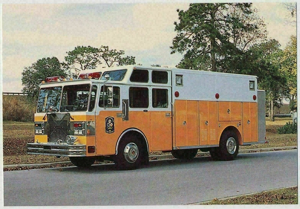 Heavy Rescue Truck, Lisle-Woodridge Fire Protection District, Lisle, Illinois