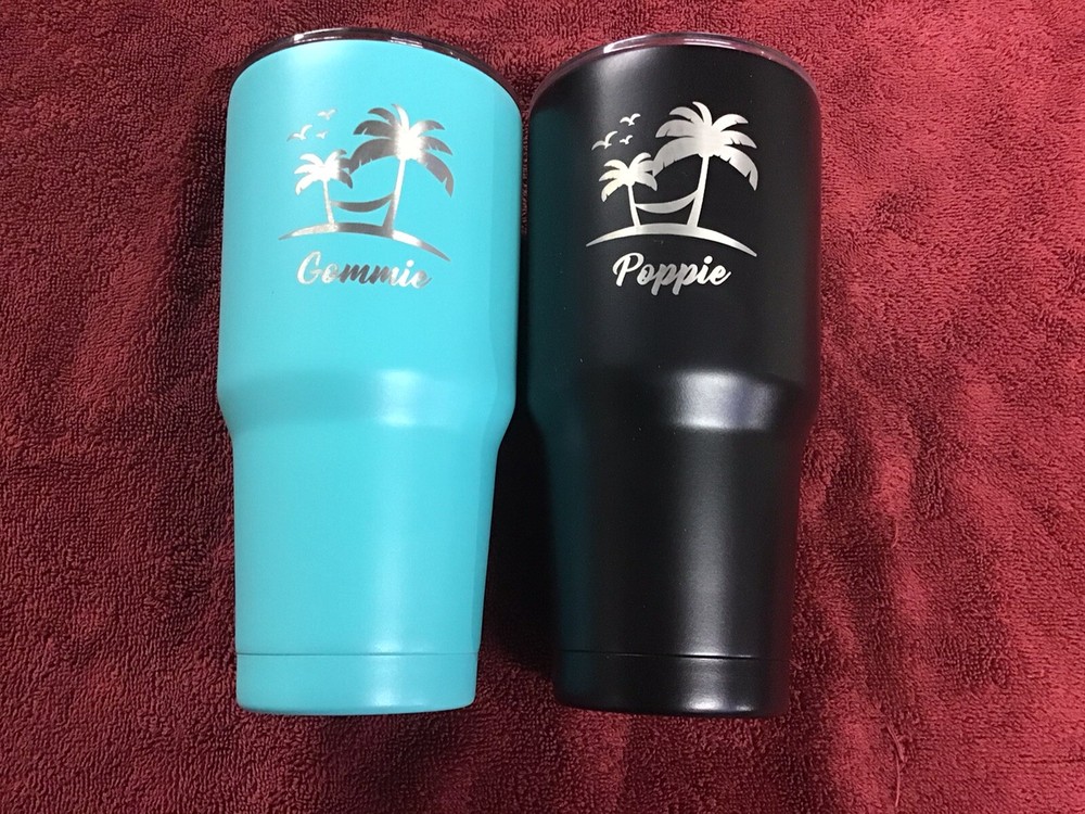 30 oz. Juego de Vasos para Abuelos (personalizado para “Gommie And Poppie”).  Nuevo-image