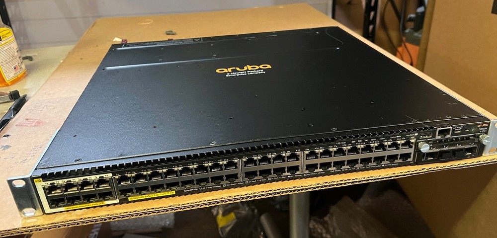 Aruba JL076A 3810M 40GbSmart Rate PoE+, W/ JL084A, 2 PWR JL087A & Uplink JL083A