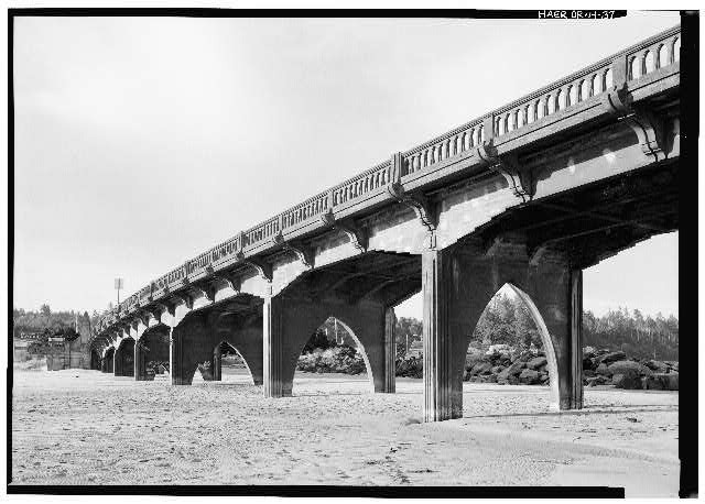 Photo:Alsea Bay Bridge Oregon 1930s Piers Under Approach Span