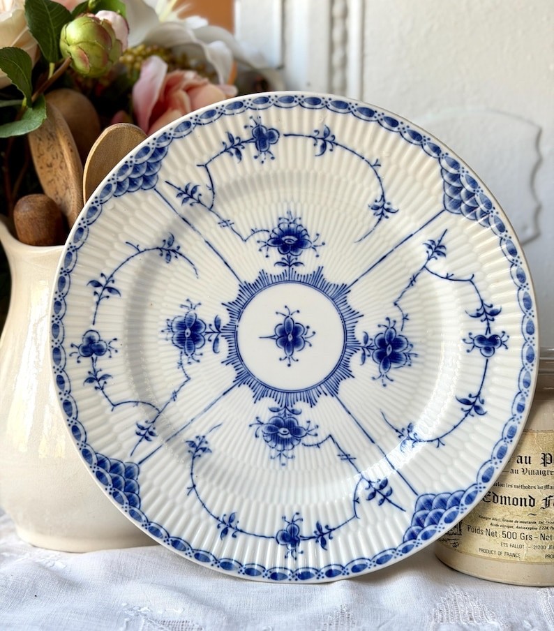 Set of 2 Vintage Blue Fjord salad / luncheon  Plate LIPPER & MANN L&M  8