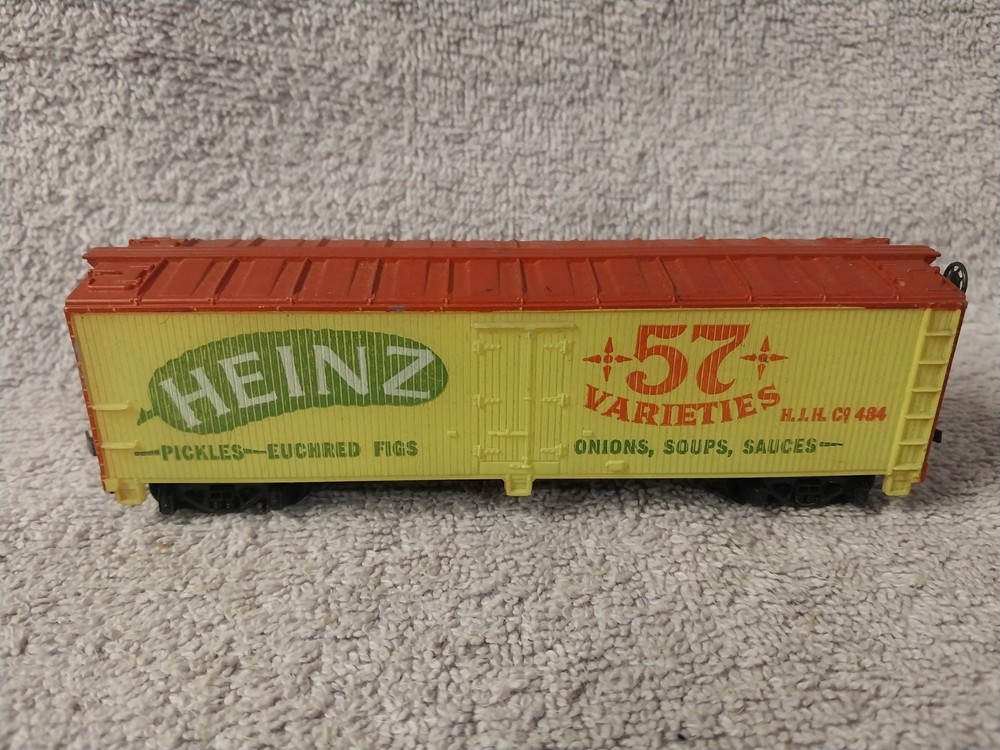Tyco Heinz 57 Varieties HO Scale Train 40' Reefer Pickle Box Car 🥒 Vintage