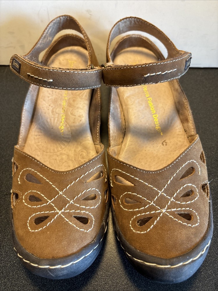 Jambu JBU Taurus Brown Women’s Mary Jane 6M Adjustable Strap