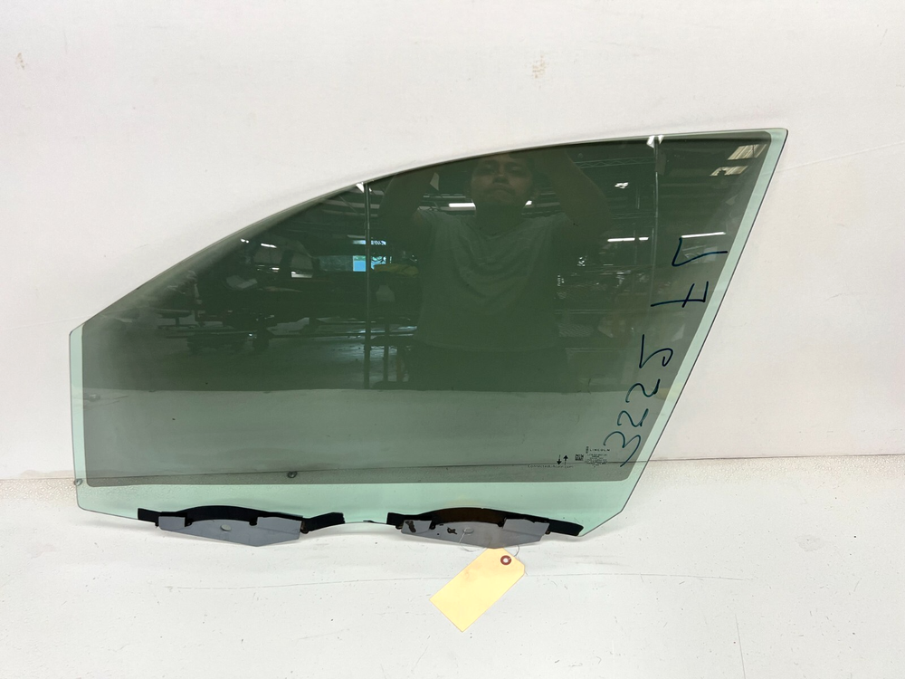 20-25 Lincoln Corsair Driver Side Front Door Window Glass OEM LOT3552
