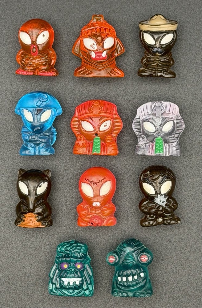 Magic Box Aliens Crazy Bones Lot 11 Chipped Cracked Figures Damaged