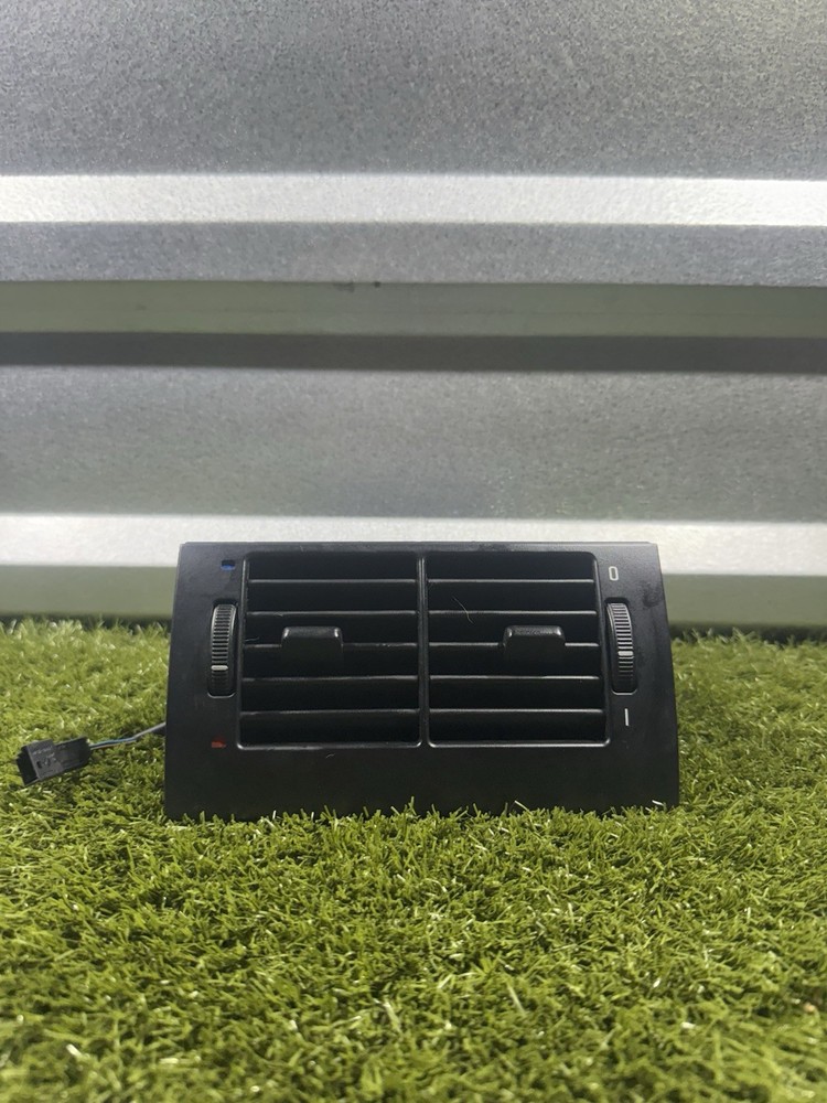 1999-2003 BMW E39 525i 528i 530i 540i M5 REAR AIR VENTS HEAT A/C CENTER CONSOLE