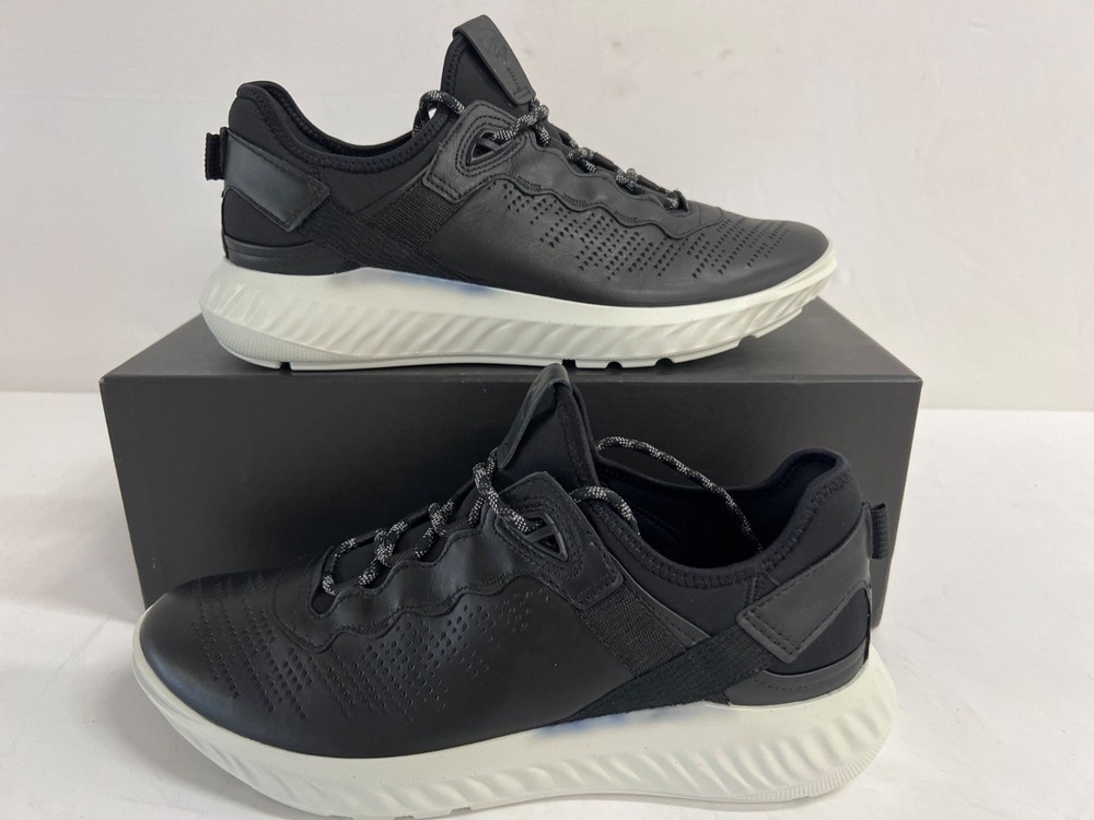 Men's ECCO S.T.1 Lite Sneakers in Black/White Sz 43