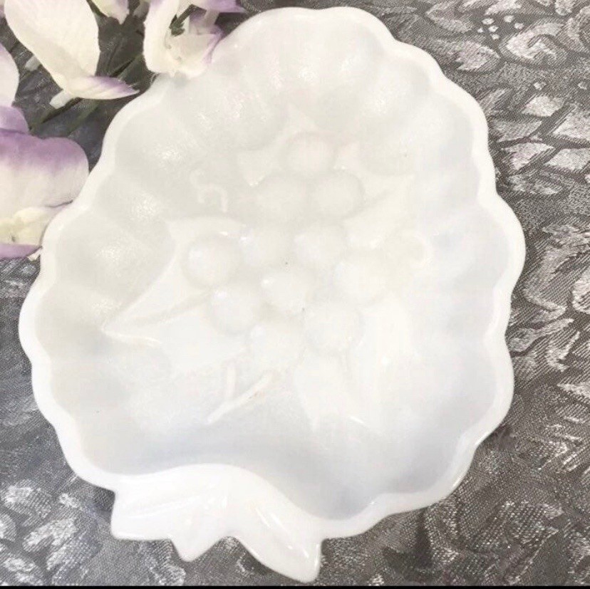 Vintage Hazel Atlas Milk Glass Grape Shaped Candy Nut Snack Dessert Dish Tray