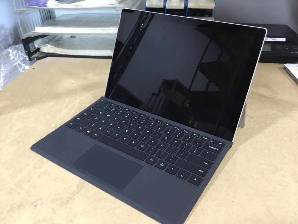 Microsoft Surface Pro 7 [1866] Intel Core i5-1035G4 8GB 256GB No OS/AC Grade C-image