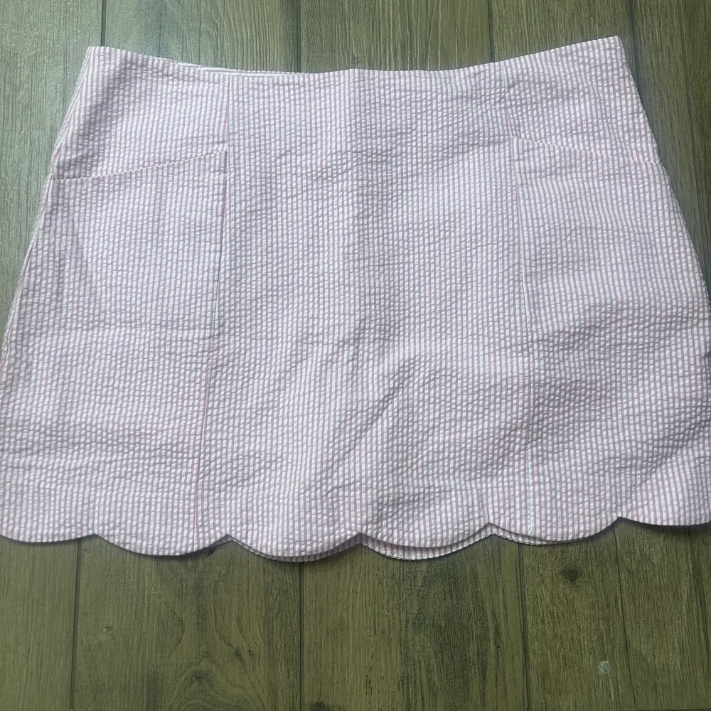 Lilly Pulitzer Women’s 6 Seersucker Pink And White Skort Scalloped Hem Golf