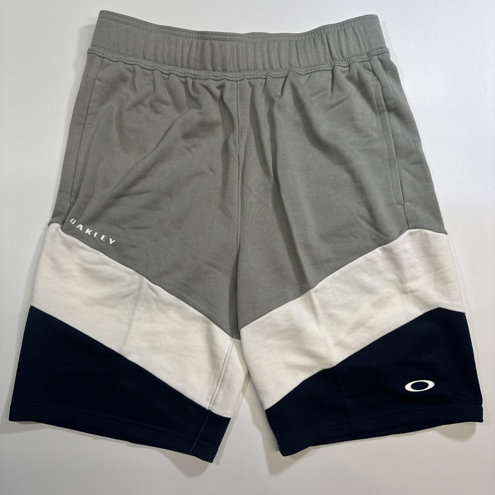 Oakley Men’s Color Block Fleece Shorts Medium M Gray Black Athletic Training