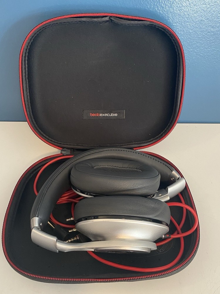 Beats By Dr. Dre Executive Wired Noise Canceling Over the Ear Headphones w/Case