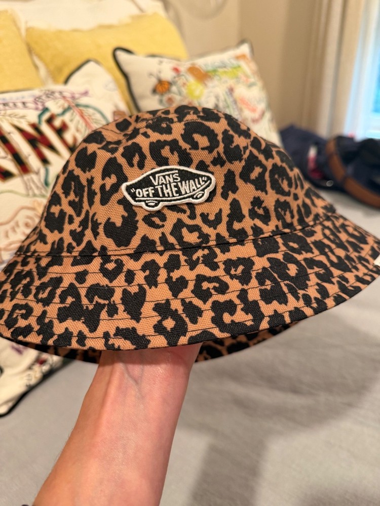 Vans Kids Bucket Hat Leopard Print in Great Condition