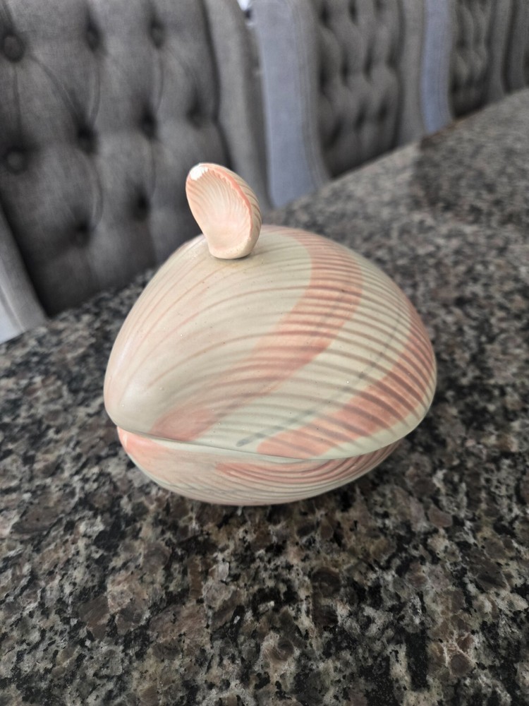 Fitz and Floyd Sea Shell Clam Covered Candy Dish Bowl with Lid Trinket Box