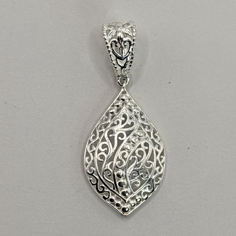 Stunning Vintage .925 Sterling Silver Necklace Pendant Charm