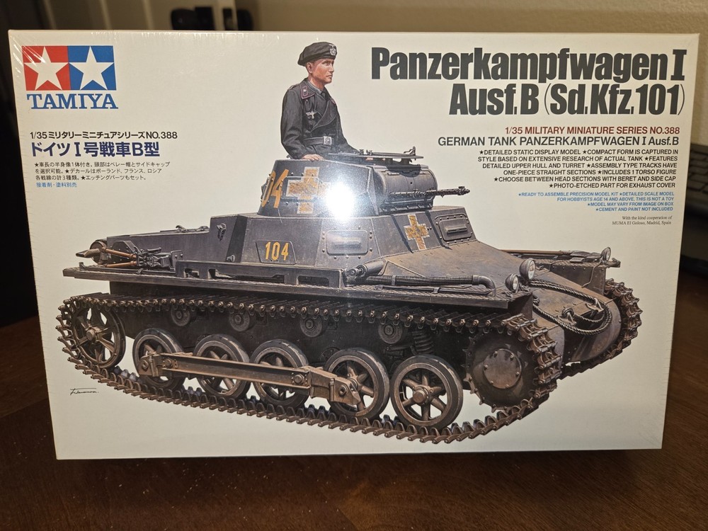 NEW SEALED 1/35 Tamiya  Scale German Tank Panzer I Ausf.B  Model Kit 35388