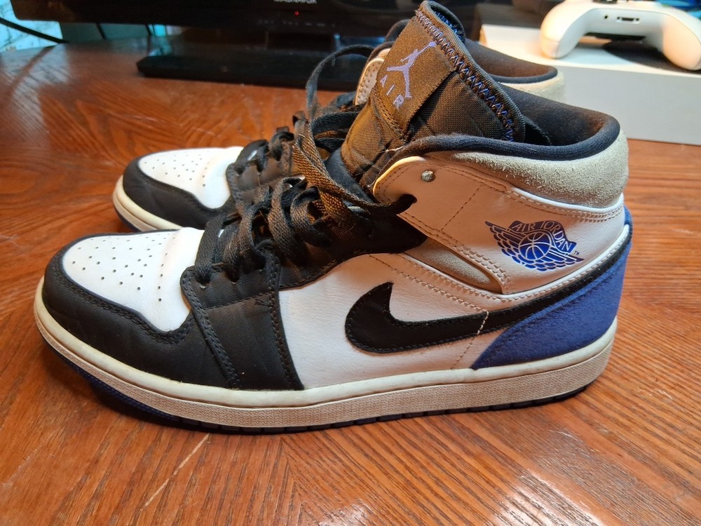 Size 8 - Air Jordan 1 SE Mid Royal Black Toe