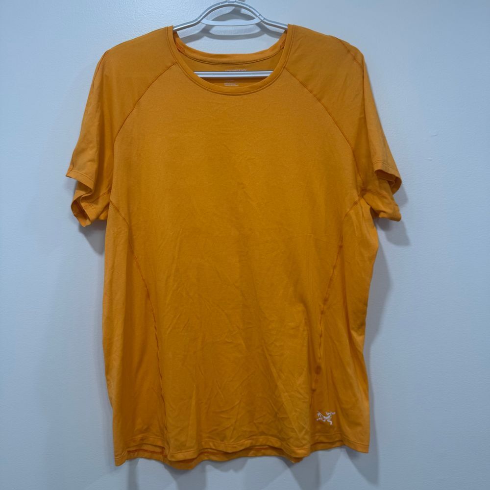 Arcteryx Womens XL Orange Athletic Short Sleeve Performance Shirt Polyester