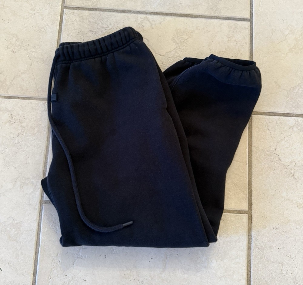 ESSENTIALS FEAR OF GOD BLACK DRAWSTRING SWEATPANTS SIZE SMALL (READ)