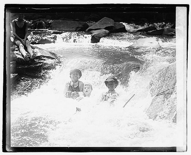 Photo:Bathing,Rock Creek Park,Washington,DC,District of Columbia,1921,2