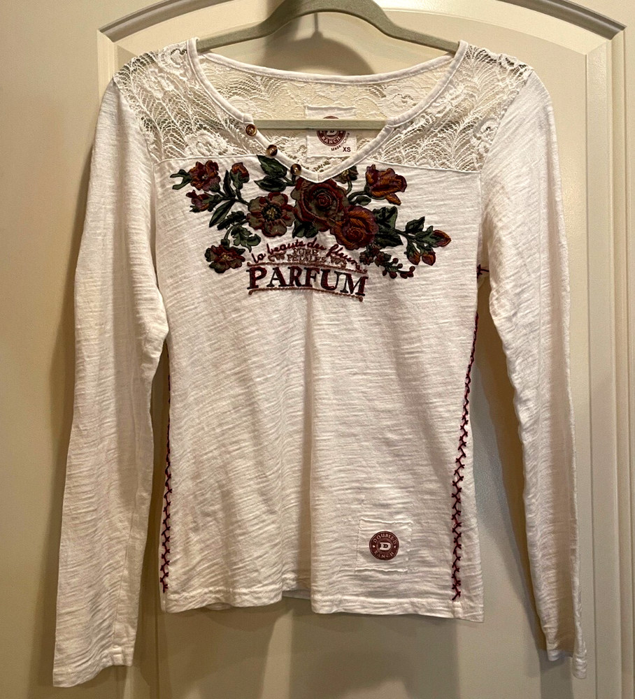 Double D Ranch Women's White Long Sleeve w/embroidery lace effect 