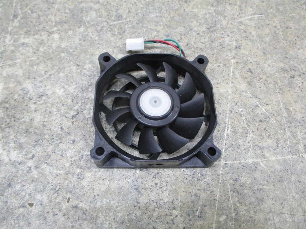 BOSCH REFRIGERATOR CONDENSER FAN MOTOR PART # 12025683