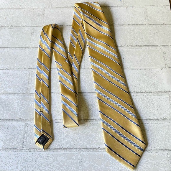 Michael Michael Kors Men's 100% Silk Neck Tie Yellowish Blue Textured Stripe