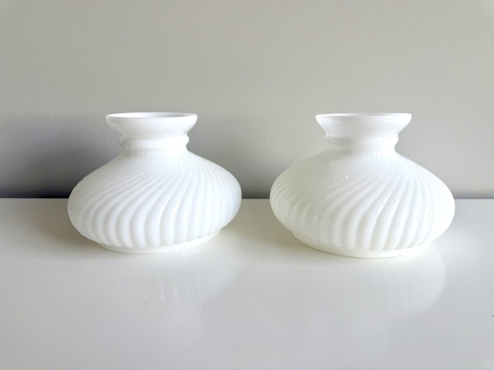 Vtg Swirl White Milk Glass Shade 4in