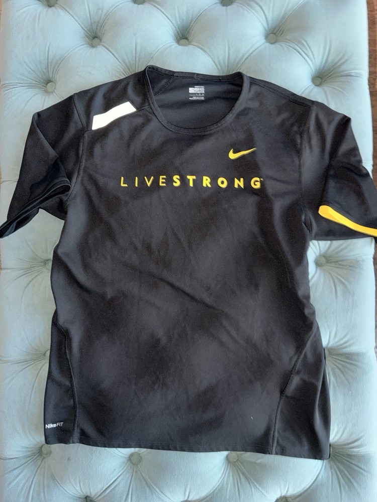 Vintage Y2K Nike FitDry Lance Armstrong LIVESTRONG T-Shirt Size Large Reflective