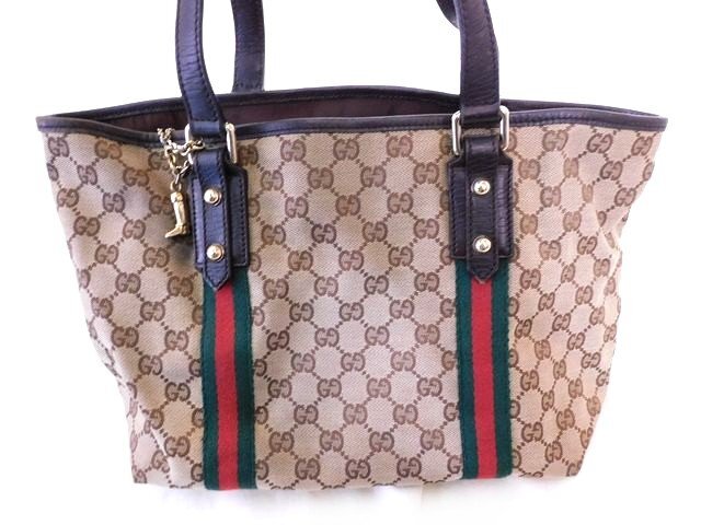 Gucci GG Supreme Sherry Line Beige Canvas Tote Bag with Leather Charm