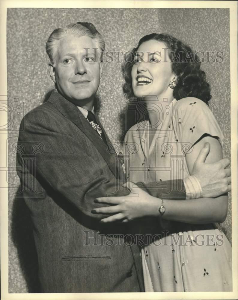 1944 Press Photo Nelson Eddy with Singer Gloria Scott on 