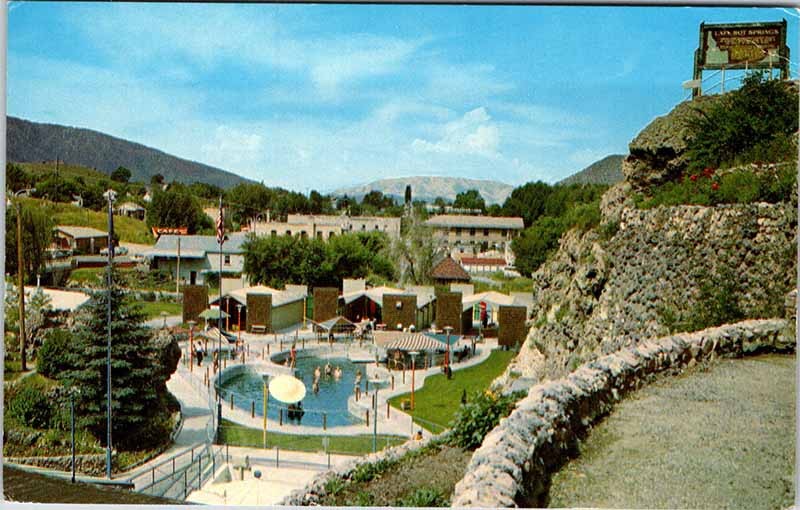 Postcard SWIMMING POOL SCENE Lava Hot Springs Idaho ID m/09 AK3167