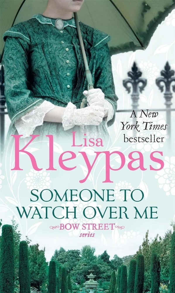 Someone to Watch Over Me: Number 1 in series by Lisa Kleypas (English) Paperback
