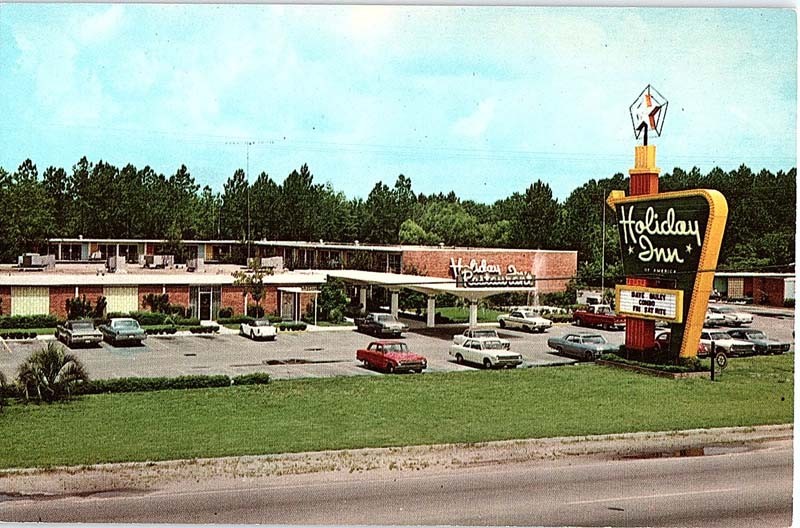 Postcard HOTEL SCENE Jesup Georgia GA m/09 AJ0882