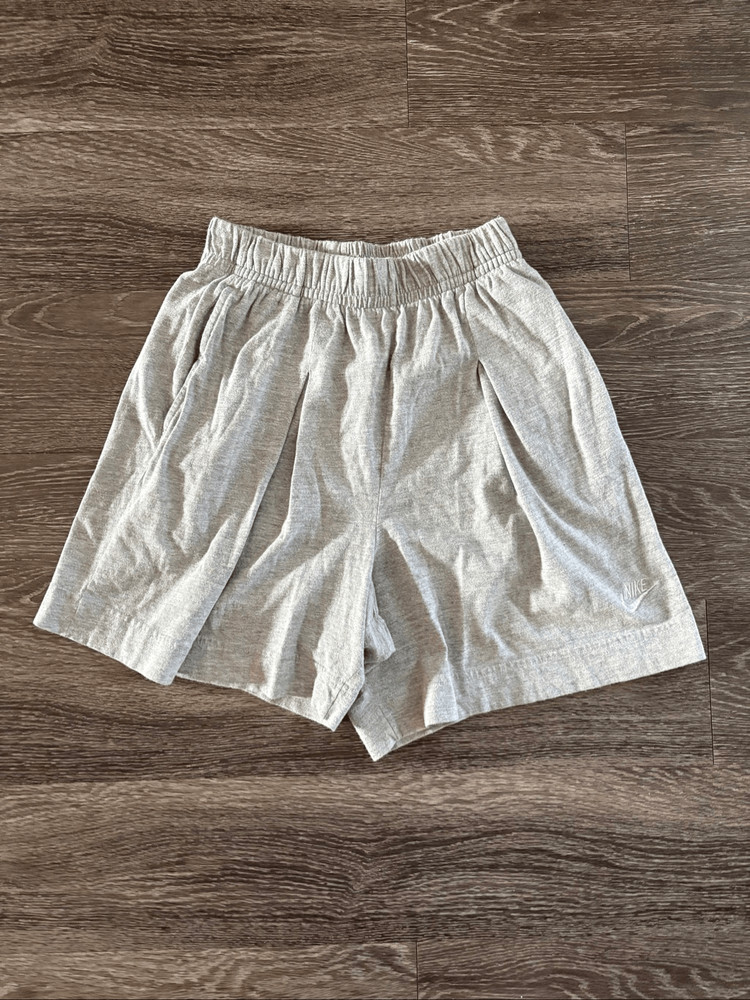 Vintage Nike Gray Sweat Shorts Size Medium Men’s